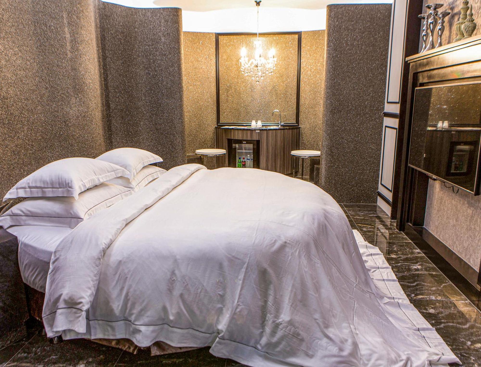All-Ur Boutique Motel - Xinzhuang Branch Eksteriør billede
